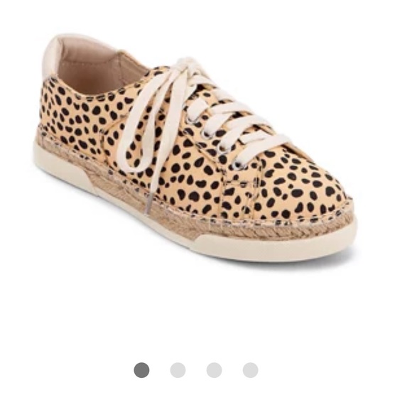 dolce vita leopard shoes